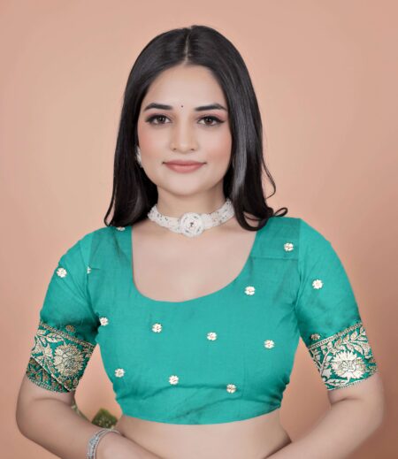 Emerald Green Banarasi Silk Saree with Golden Zari & Peacock Pallu | Wedding, Festive & Traditional Wear